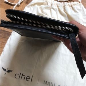 clhei Bags - Clhei black leather travel wallet clhei Bags - Clhei black leather travel wallet